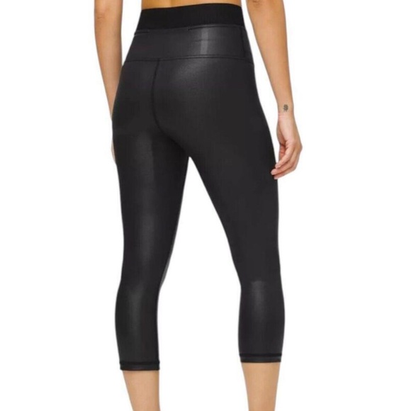 Lululemon Women's Power Position S High Rise Crop
21" Matte Black Foil Size 4 - Picture 2 of 4